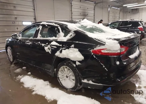 2016 Ford Fusion Hybrid Se z USA, uszkodzony, nr VIN 3FA6P0LU7GR204041